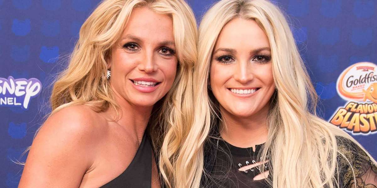 Britney Spears Subtly Disses Jamie Lynn Spears' Memoir 