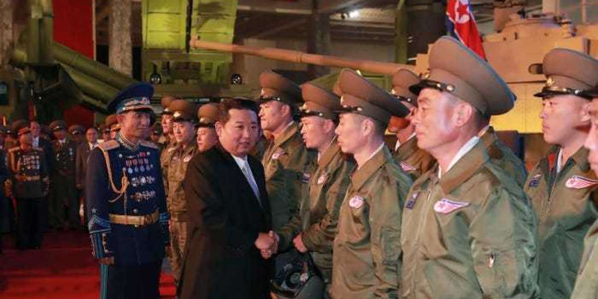 North Korean Soldiers Exhibit Bizarre Show for Supreme Leader