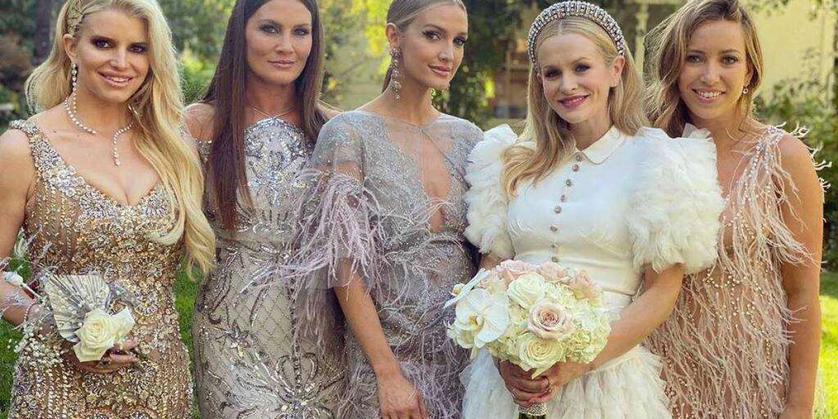 The Most Beautiful Celebrity Bridesmaids