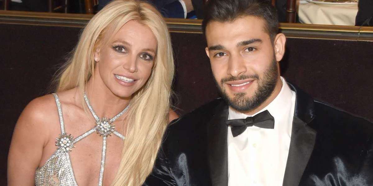 Sam Asghari reported to be handling Britney Spears’  affairs