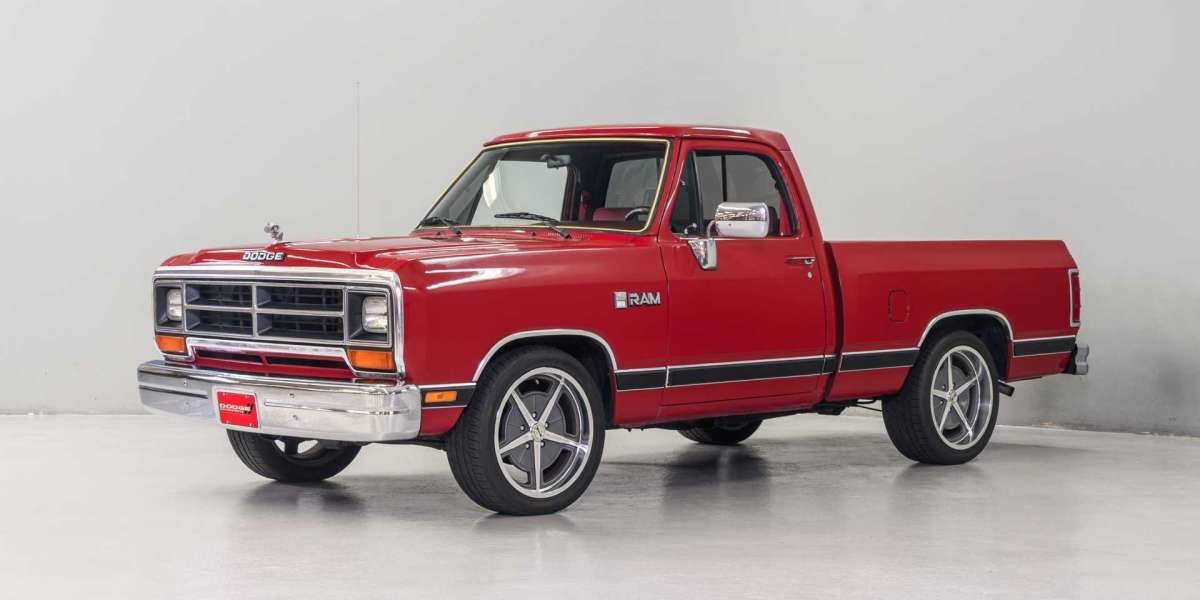 US Cars Reviews: Exploring the 1990 Dodge Truck