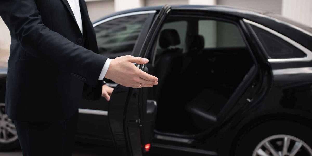 Experience Luxurious Travel with Royal Premier Car Service