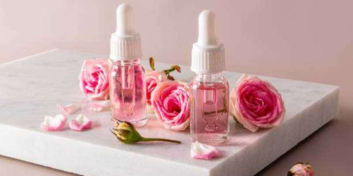 Different Ways to Use Rose Water in Your Daily Routine