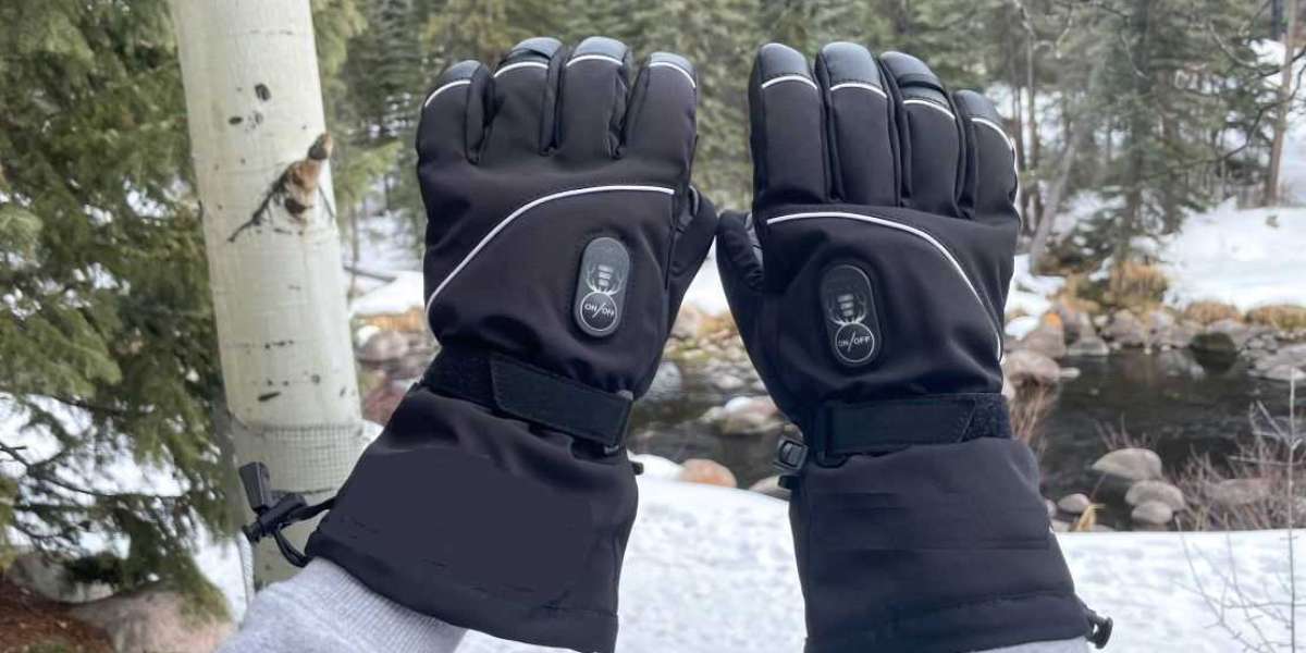 Experience Superior Protection with Arcfomor Heated Gloves