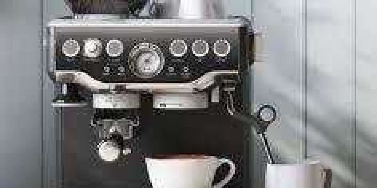 Espresso vs. Drip: Which Coffee Machine is Best for Your Café?